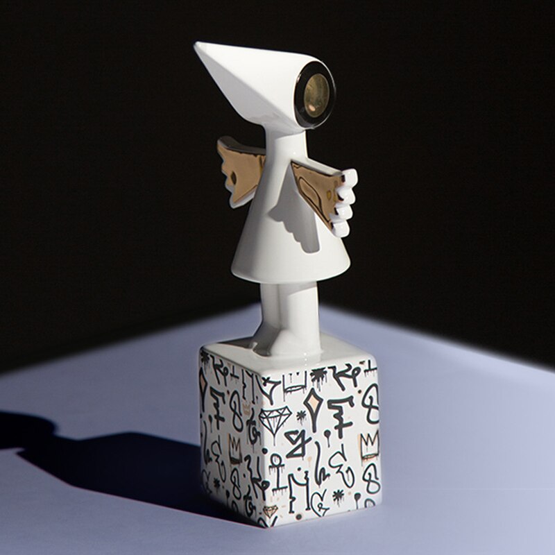 Creative New Product Monument Valley Ida Raven Statue Ceramic Hand-painted Modern Desk Decoration Decoration Living Room Home acacuss