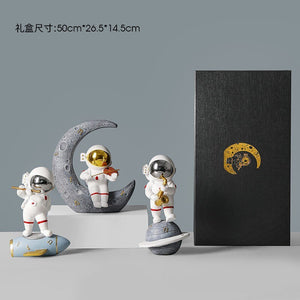 Creative Resin Astronaut Sculpture Ornament Home Living Room Bookcase Ornament Desktop Decoration Crafts Gifts for Children acacuss