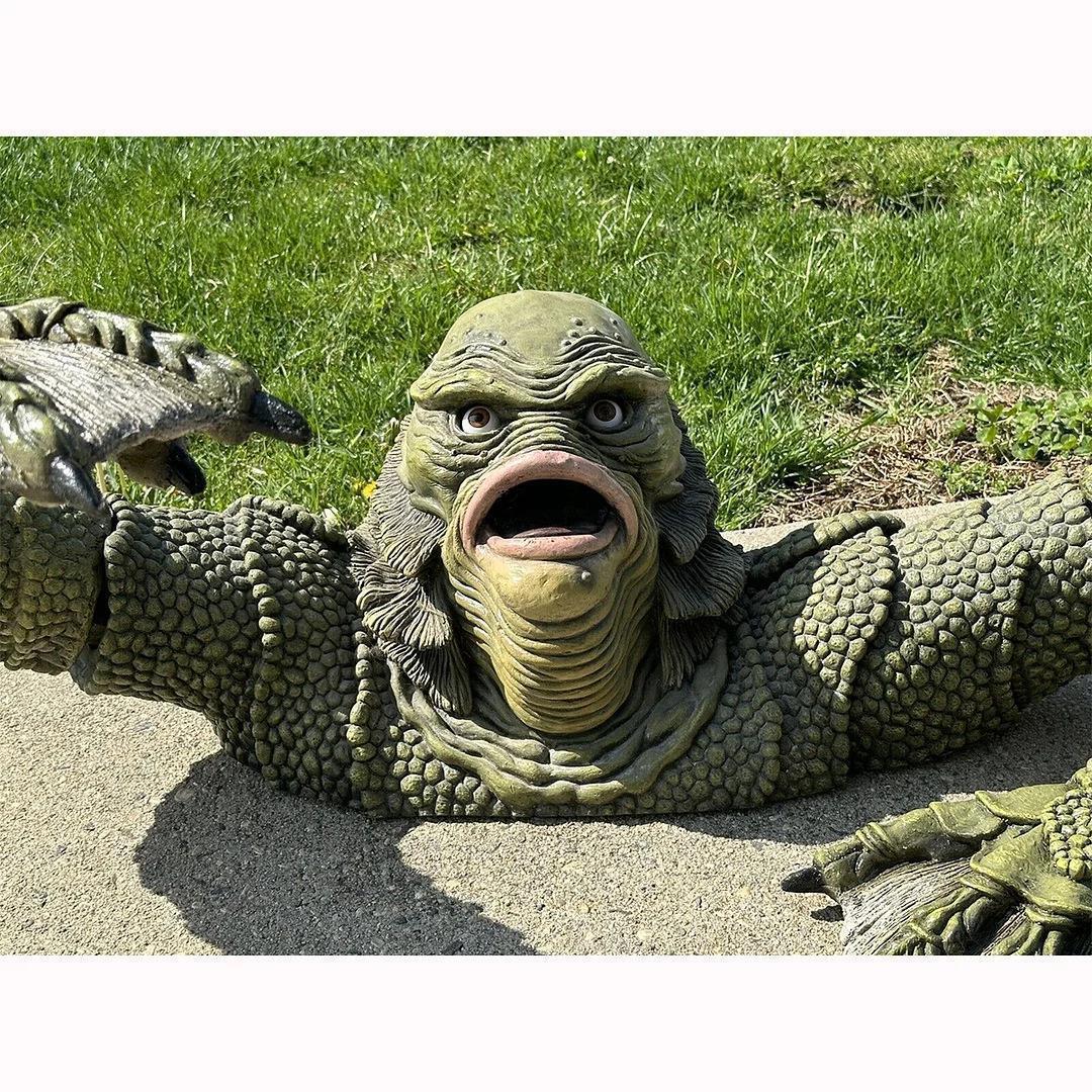 Creature from the Black Lagoon Grave Figure Model Living Room Outdoors Decor Lizard Man For Funny Halloween Gifts acacuss