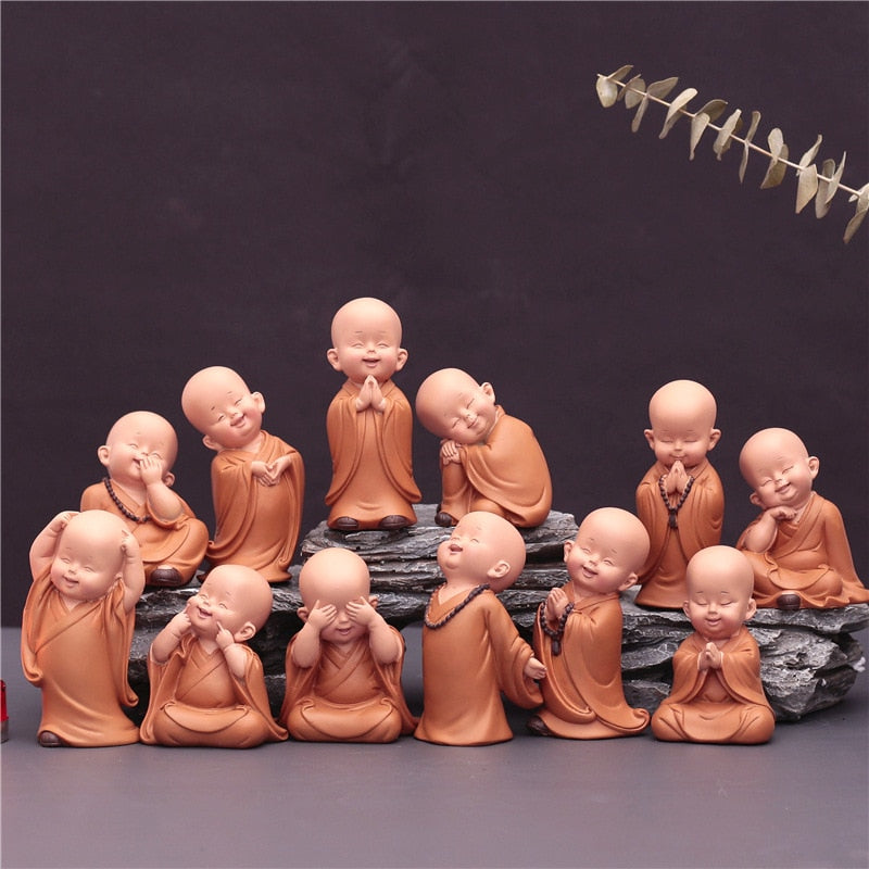 Cute Small Monk Status Figurines Religion Buddha Resin Crafts Desk Miniatures Ornaments Accessories Home Decor Car Decoration acacuss