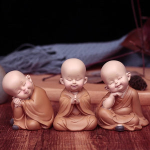 Cute Small Monk Status Figurines Religion Buddha Resin Crafts Desk Miniatures Ornaments Accessories Home Decor Car Decoration acacuss
