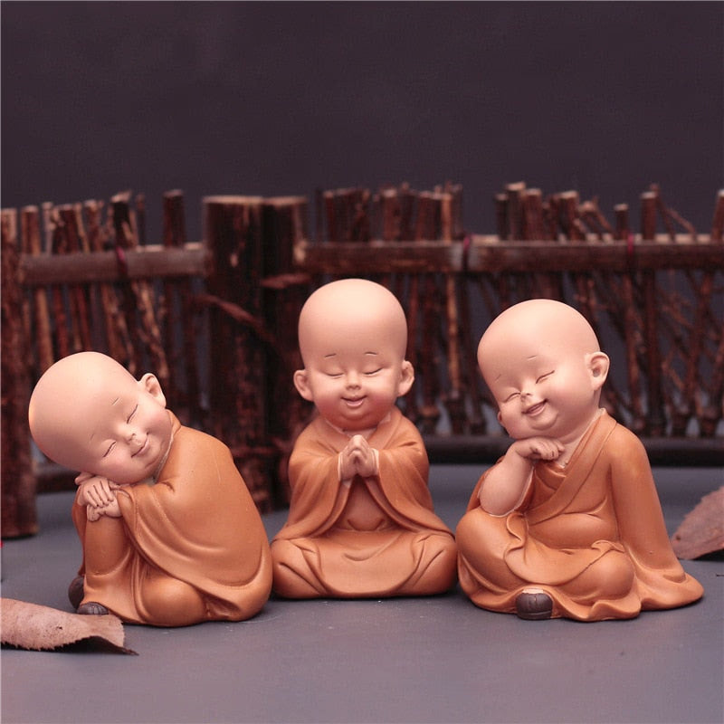 Cute Small Monk Status Figurines Religion Buddha Resin Crafts Desk Miniatures Ornaments Accessories Home Decor Car Decoration acacuss