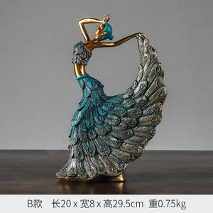 European creative Peacock dance resin handicraft decoration wedding room living room TV cabinet porch luxury decoration acacuss
