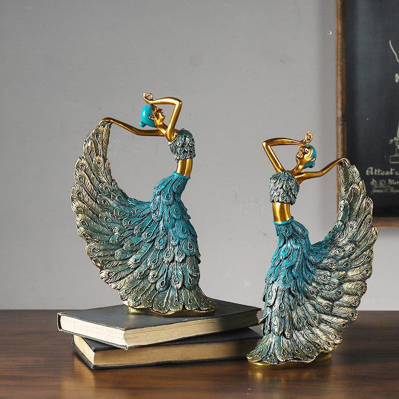 European creative Peacock dance resin handicraft decoration wedding room living room TV cabinet porch luxury decoration acacuss
