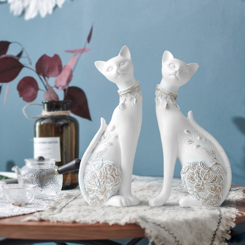 Figurine Decorative Resin Cat statue for home decorations European Creative wedding gift animal Figurine home decor sculpture acacuss
