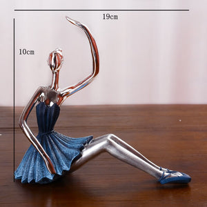 Figurine Decorative Resin Statue For Home Decoration European Creative Wedding Gift Giraffe Statues Home Decor Sculpture acacuss
