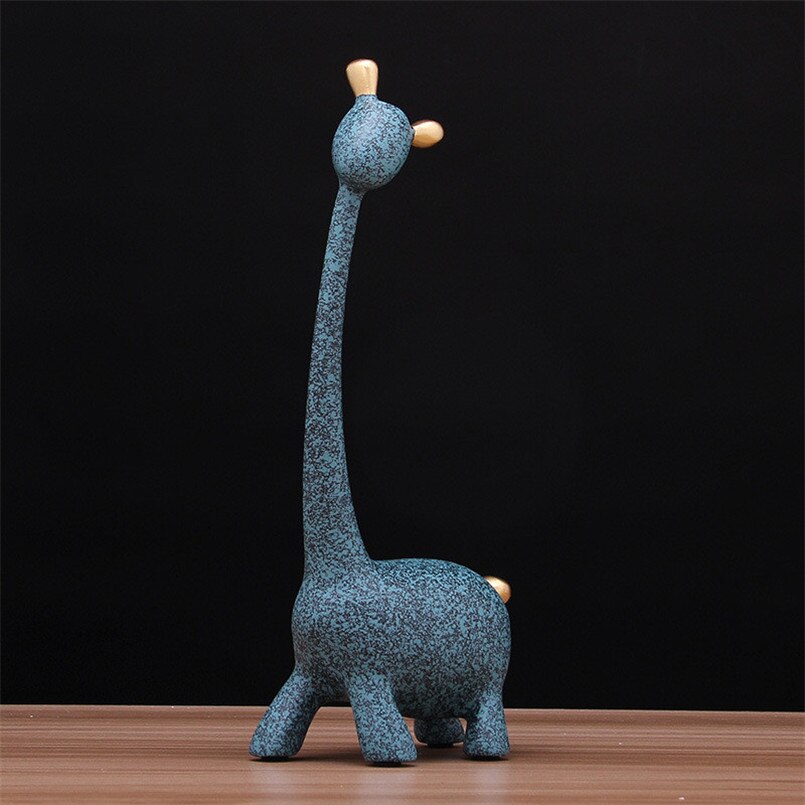 Figurine Decorative Resin Statue For Home Decoration European Creative Wedding Gift Giraffe Statues Home Decor Sculpture acacuss