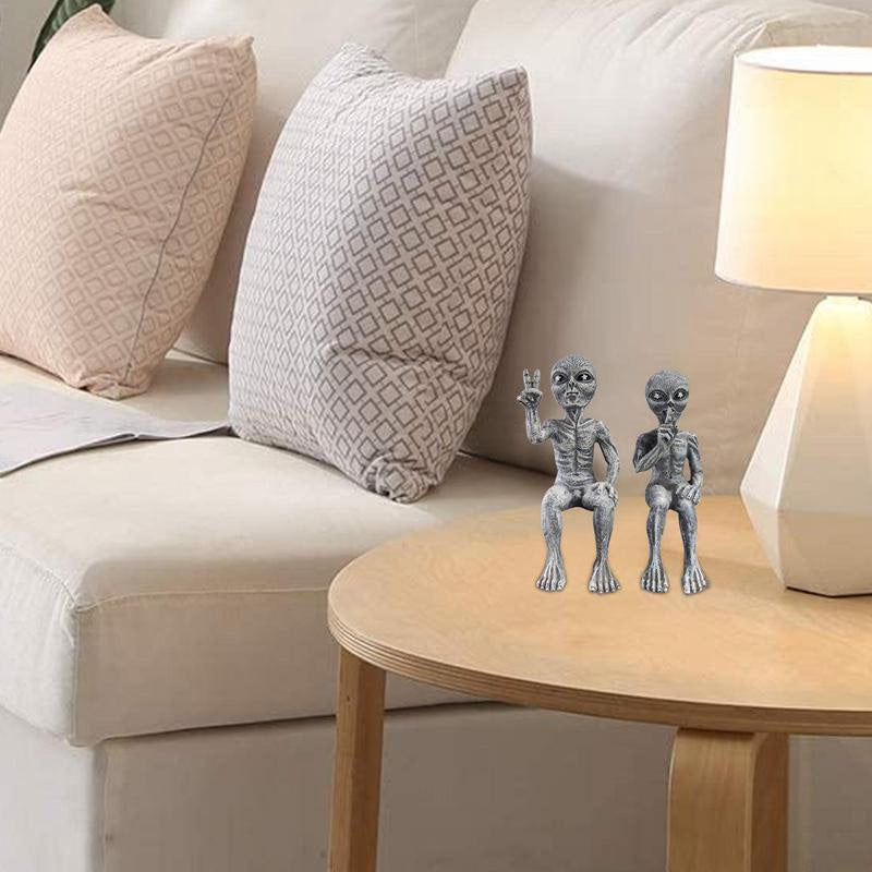 Garden Statue UFO Indoor Outdoor Garden Decor,Resin Alien Statues 2pcs,Desktop Figurine Ornaments for Bookshelf Cabine Figure acacuss