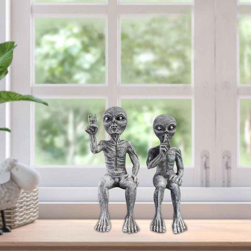 Garden Statue UFO Indoor Outdoor Garden Decor,Resin Alien Statues 2pcs,Desktop Figurine Ornaments for Bookshelf Cabine Figure acacuss