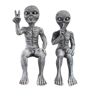 Garden Statue UFO Indoor Outdoor Garden Decor,Resin Alien Statues 2pcs,Desktop Figurine Ornaments for Bookshelf Cabine Figure acacuss