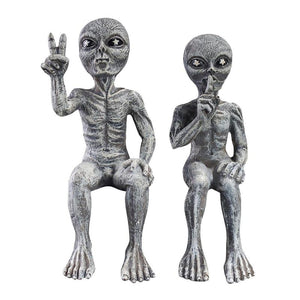 Garden Statue UFO Indoor Outdoor Garden Decor,Resin Alien Statues 2pcs,Desktop Figurine Ornaments for Bookshelf Cabine Figure acacuss