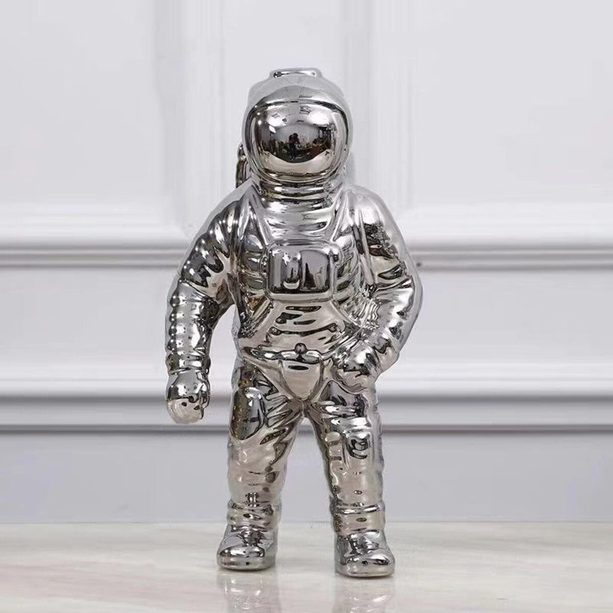 Gold Space Man Sculpture Astronaut Ceramic Vase Creative Modern Cosmonaut Model Ornament Statue Garden Tabletop Home Decoration acacuss