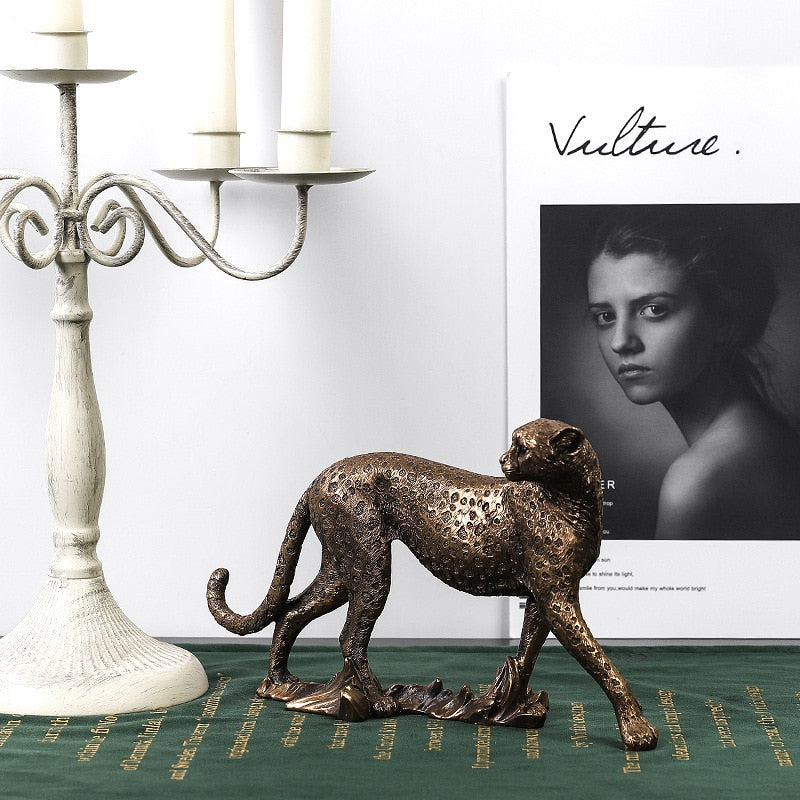 European Cheetah Statue Figurine Sculpture Home Office Gifts Sitting Leopard