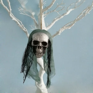 Halloween Hanging Skull Head Ghost Halloween Decoration Haunted House Horror Props Ornament Home Bar Decor Party Pendant acacuss