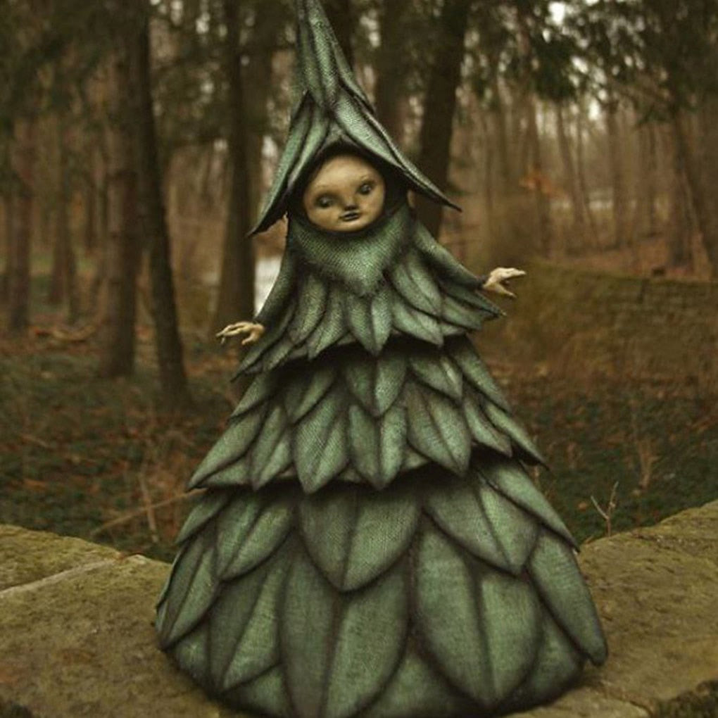 Halloween Witch Figurine Statue Resin Creepy Witch Sculptures Garden Decoration for Home Patio Yard Lawn Porch Garden Decoration acacuss