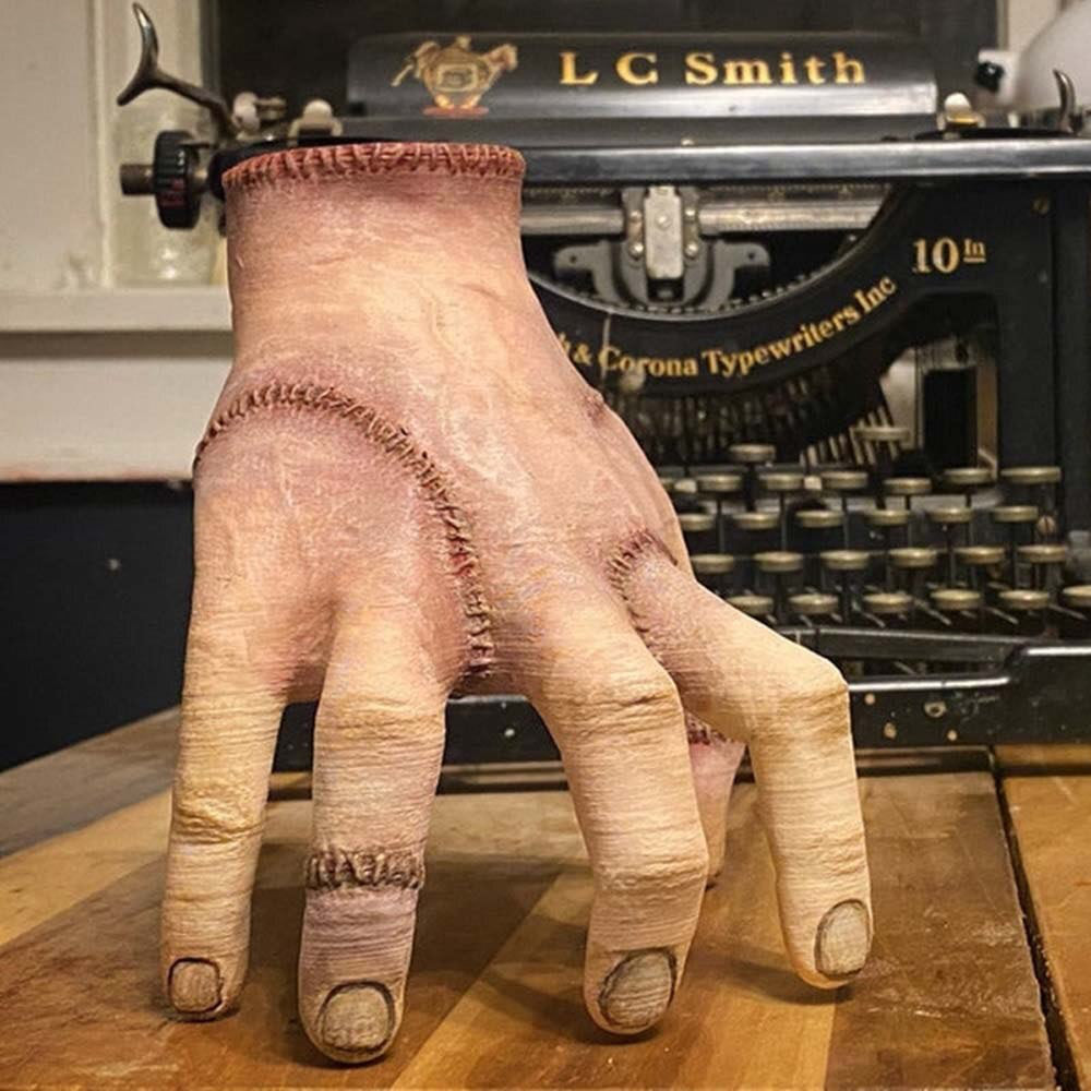 2023 Horror Wednesday Thing Hand Toy From Addams Family Latex Figurine Home Decor Desktop Crafts Halloween Party Costume Prop acacuss