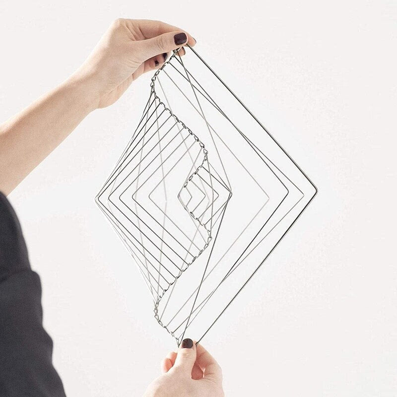 Innovative TOP Atellani Rotating Kinetic Wind Spinner Decompression Metal Crafts Gifts Office Decoratio Kinetrika Fibonacci acacuss