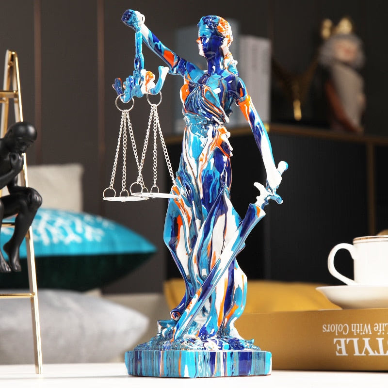 Justice Goddess Statue Resin Crafts Living Room Desktop Decoration Office Desk Miniature Figurines Modern Nordic Art Home Decor acacuss