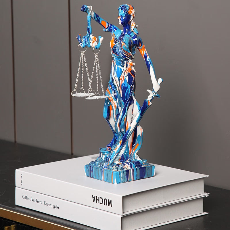 Justice Goddess Statue Resin Crafts Living Room Desktop Decoration Office Desk Miniature Figurines Modern Nordic Art Home Decor acacuss