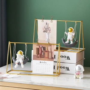 Kawaii Room Decoration Home Accessories Resin Embellishment Astronaut Model Swing Calendar Figurines Office Desk Decorative Gift acacuss