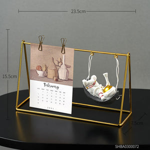 Kawaii Room Decoration Home Accessories Resin Embellishment Astronaut Model Swing Calendar Figurines Office Desk Decorative Gift acacuss