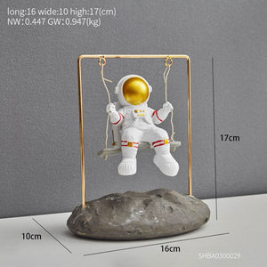Kawaii Room Decoration Home Accessories Resin Embellishment Astronaut Model Swing Calendar Figurines Office Desk Decorative Gift acacuss