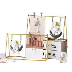 Kawaii Room Decoration Home Accessories Resin Embellishment Astronaut Model Swing Calendar Figurines Office Desk Decorative Gift acacuss