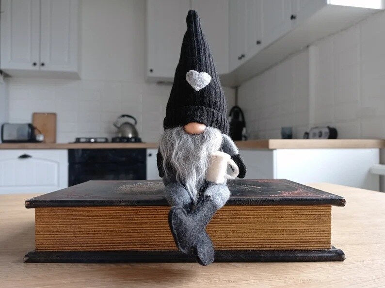 Knitted Faceless Doll Hanging Legs Hand-ground Coffee Christmas Day Decorations Home Daily Decoration Desktop Christmas Ornament acacuss
