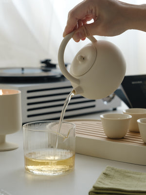 Kungfu Tea Set With Loop Handle Infuser,Warm Matte Cream Glaze,With Bamboo Serving Tray,Birthday/Party Gifts acacuss
