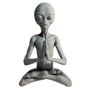 Mini Meditation Alien Statue Resin Ornament Alien Garden Home Office Yard Art Decor For Indoor Outdoor acacuss