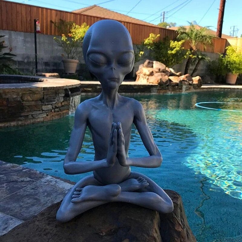 Mini Meditation Alien Statue Resin Ornament Alien Garden Home Office Yard Art Decor For Indoor Outdoor acacuss