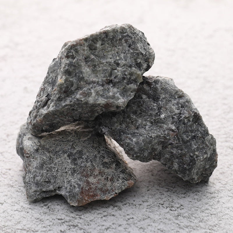 Natural Flame Fire stone Syenite containing fluorescent sodalite mineral rough crystal Long-wave UV 365NM Collection specimens acacuss