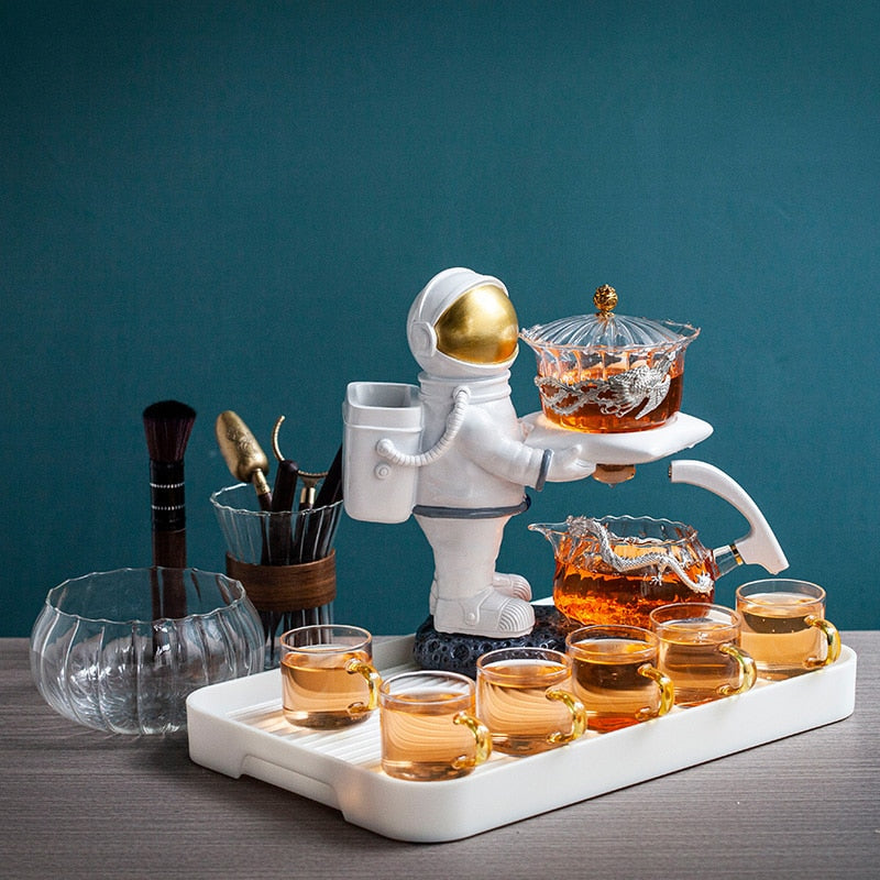 New Astronaut Creative Fish Magnetic Teapot Glass Lazy Automatic Tea Making Household Pu'er Oolong Tea Set Infuser Drinking acacuss