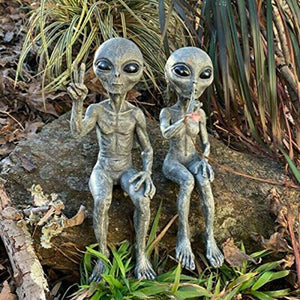 New Outer Space Alien Accessories Statue Martians Garden Figurine Set For Home Indoor Outdoor Decoration Courtyard Ornaments acacuss