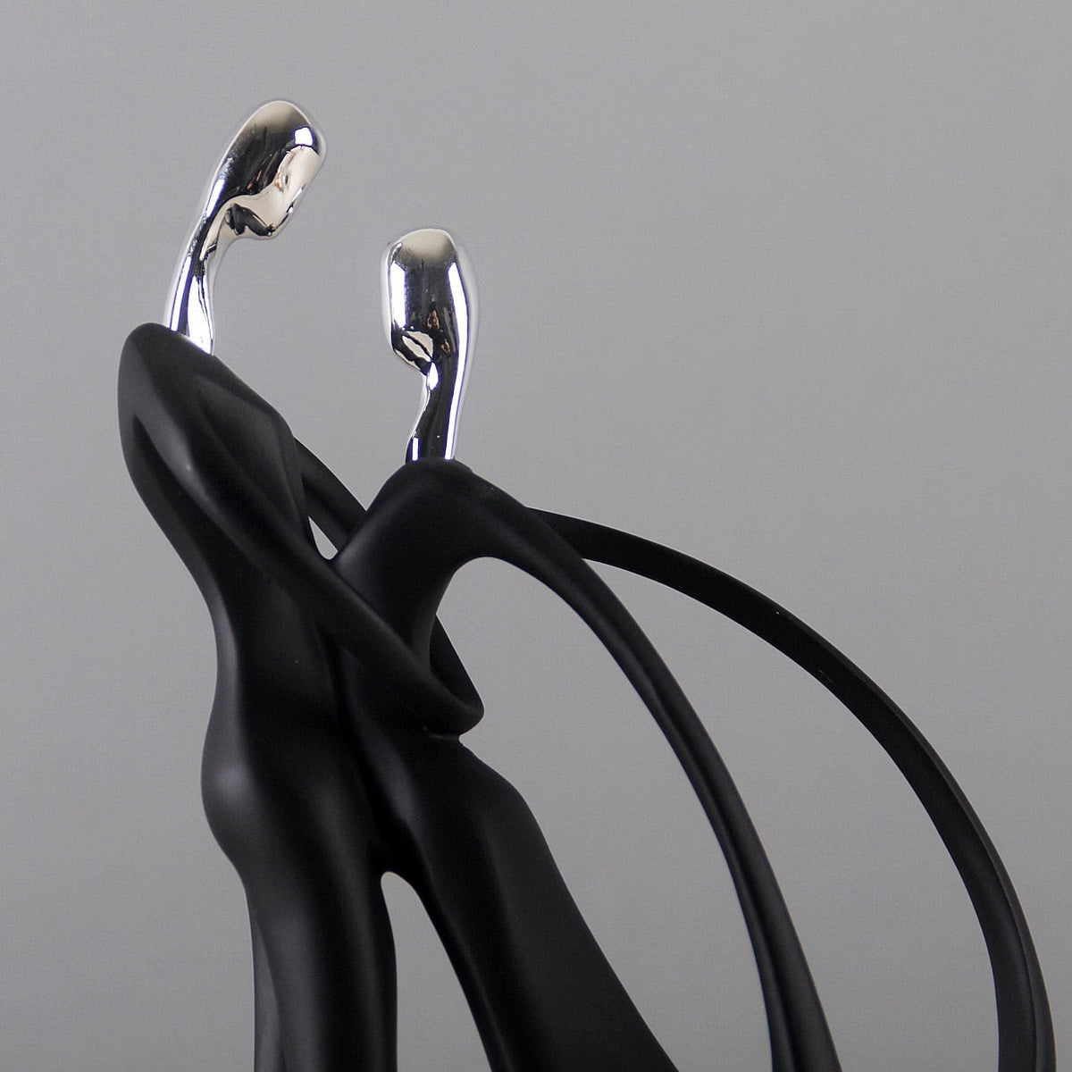 Nordic Art Dancing Couple Resin Figure Ornaments Figurines Home Decoration Accessories for Living Room Ornaments for Home Decor acacuss