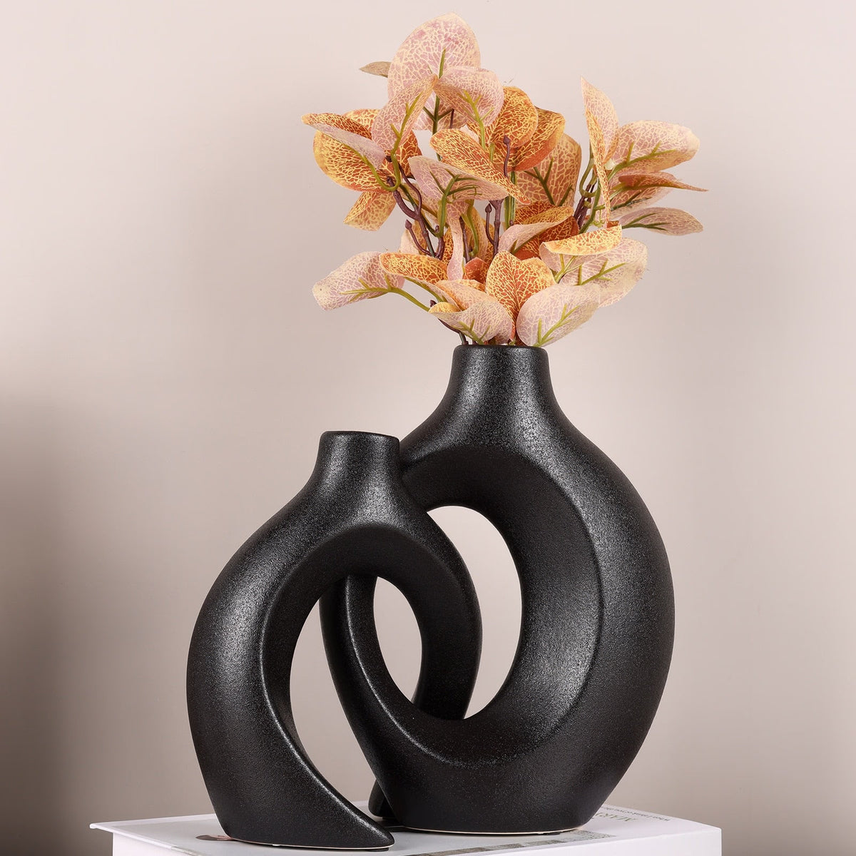 Nordic Ceramic Interlocking Vase Modern Snuggle Shape Home Decor Wedding Gift Pampas Grass Indoor Living Room Table Ornaments acacuss