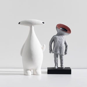 Nordic Modern Minimalist Creative Abstract Character Sculpture Cartoon Alien Resin Crafts Home Living Room Bedroom Decoration acacuss