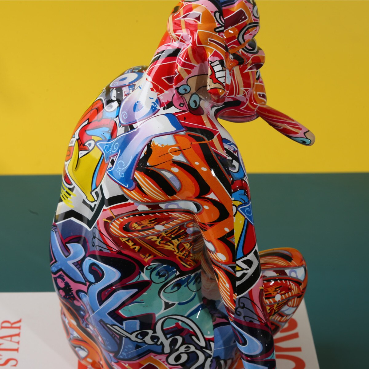 Painted Colorful Smoking Monkey Ornament Creative Home Modern Decoration Ornaments Wine Cabinet Office Decor Desktop Crafts acacuss