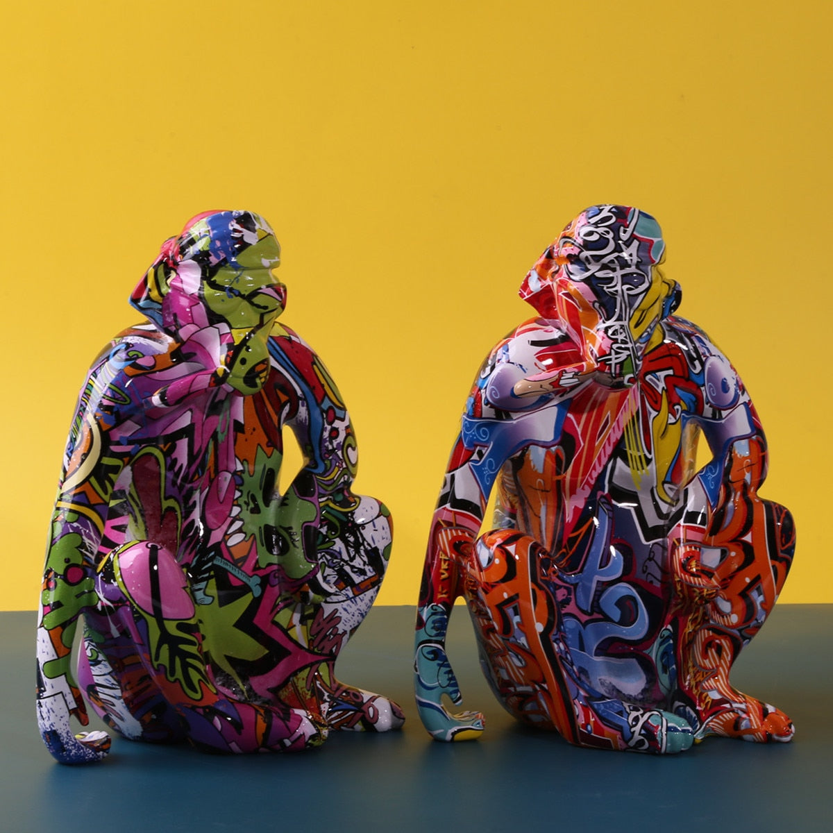 Painted Colorful Smoking Monkey Ornament Creative Home Modern Decoration Ornaments Wine Cabinet Office Decor Desktop Crafts acacuss