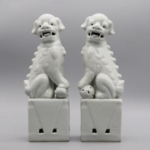 Pair of foo dogs, Fu dogs, Buddha dogs, Chinese guardian lions, Ceramic sculpture, Home decoration acacuss