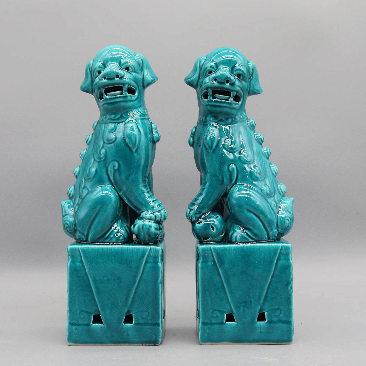 Pair of foo dogs, Fu dogs, Buddha dogs, Chinese guardian lions, Ceramic sculpture, Home decoration acacuss