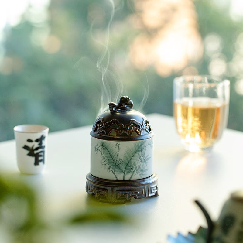 Pure Hand-painted Plum Bamboo Art Ruyi Ceramic Incense Burner Home Pine Agarwood Incense Box Indoor Sandalwood Furnace Ornaments acacuss