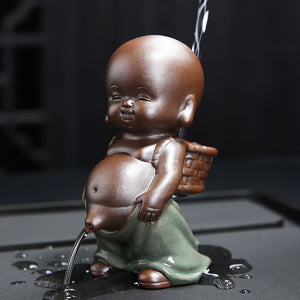 Purple Sand Tea Pet Ornaments Little Monk Ceramic Figures Tea Play Peeing Doll Tea Set Peeing Water Spray Accessories acacuss