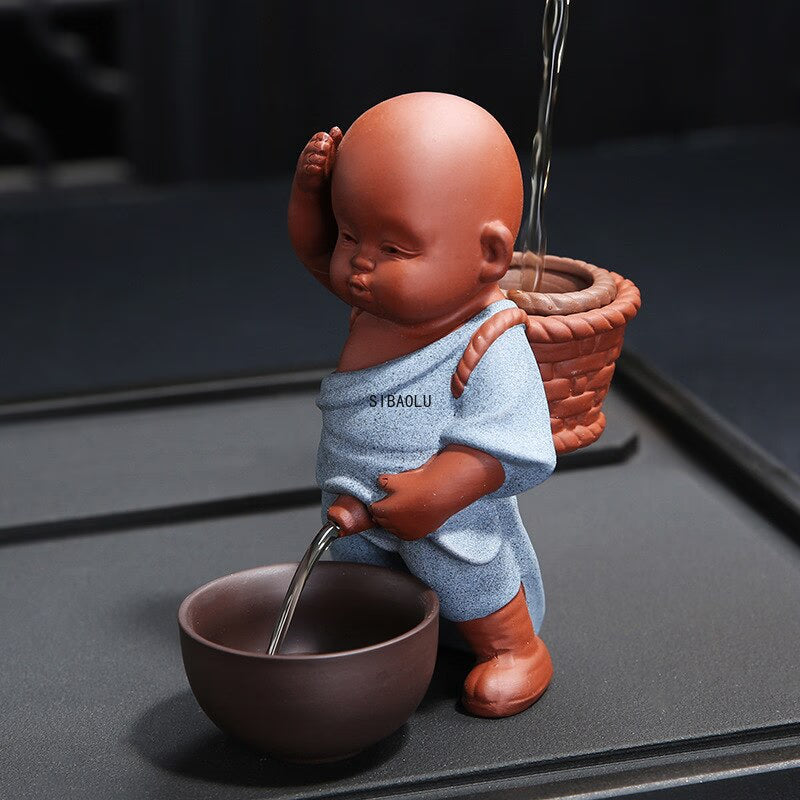Purple Sand Tea Pet Ornaments Little Monk Ceramic Figures Tea Play Peeing Doll Tea Set Peeing Water Spray Accessories acacuss