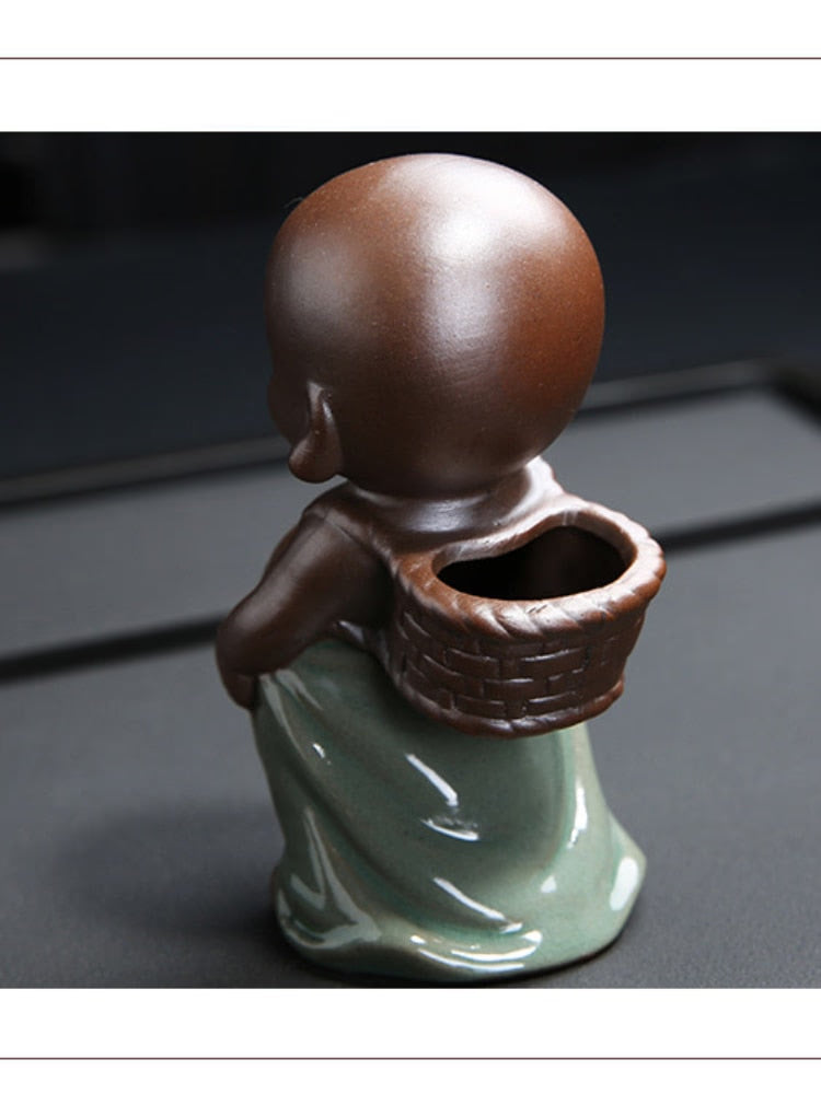 Purple Sand Tea Pet Ornaments Little Monk Ceramic Figures Tea Play Peeing Doll Tea Set Peeing Water Spray Accessories acacuss