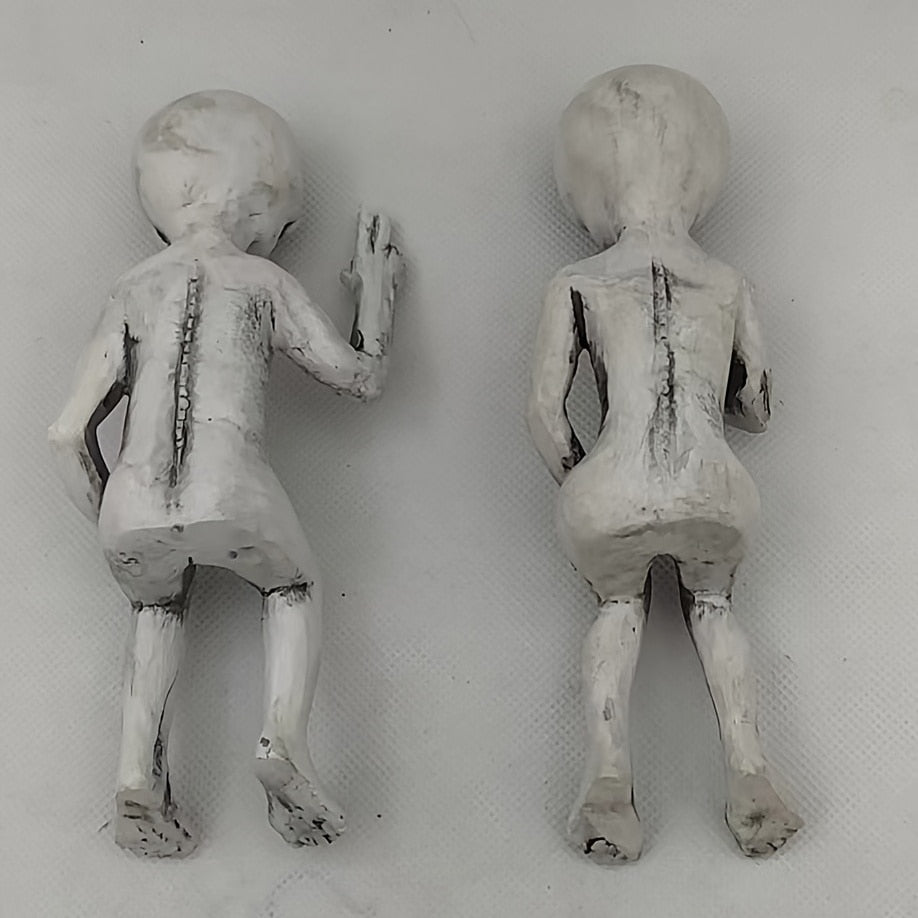 Resin Alien Statue Alien UFO Sculpture Figurine Outdoor Home Garden Decor Halloween Ornaments Yard Decoration Outdoor Miniatures acacuss