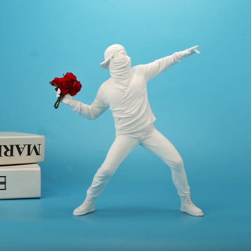 Resin Banksy Sculptures Flower Thrower Statue Bomber Home Decoration Desk Accessories Collectible Figurine Decorative Interior acacuss