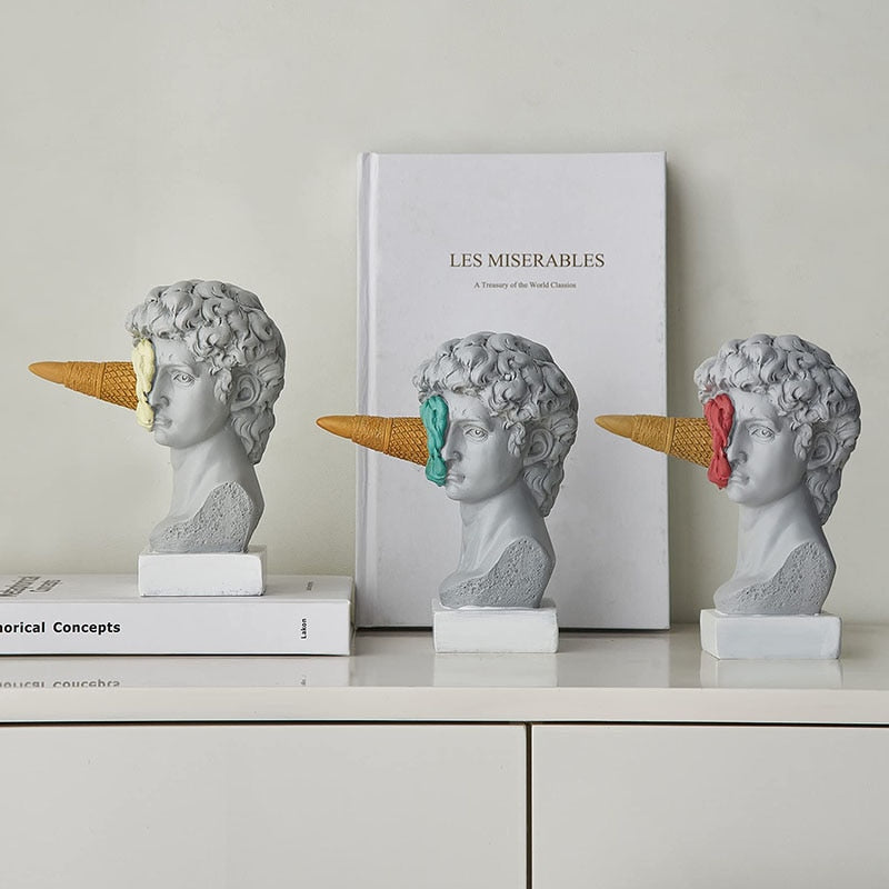 Resin Horse Head with Ice Cream Statue Figurines Classic Roman Greek Sculpture Interior Modern Art Ornament Decortion acacuss