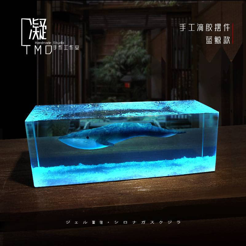 Resin Ocean Blue Whale Epoxy Decoration Diver Desktop Handicraft Creative Birthday Gift acacuss
