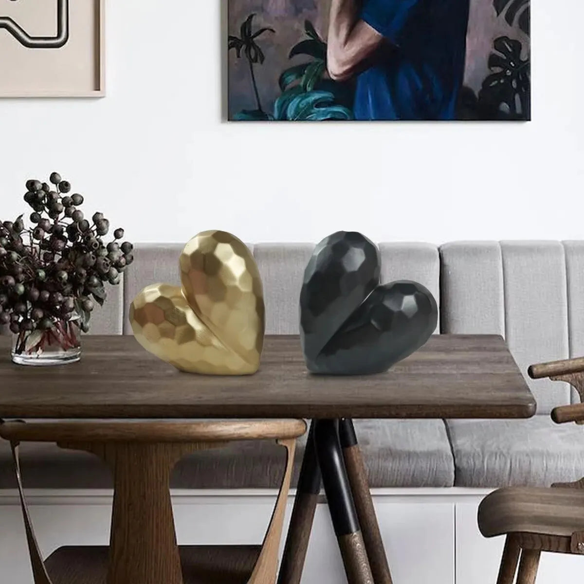 Love Statue Sculpture,Resin,Golden Geometric Resin Heart Sculpture.